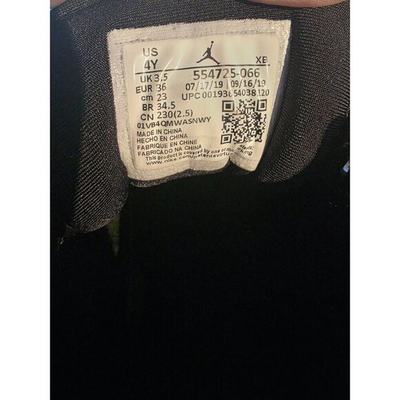 Nike Air Jordan 1 Mid Bred Toe Black Red GS Size 4Y / Womens 5.5     (554725-066 - Picture 6 of 6